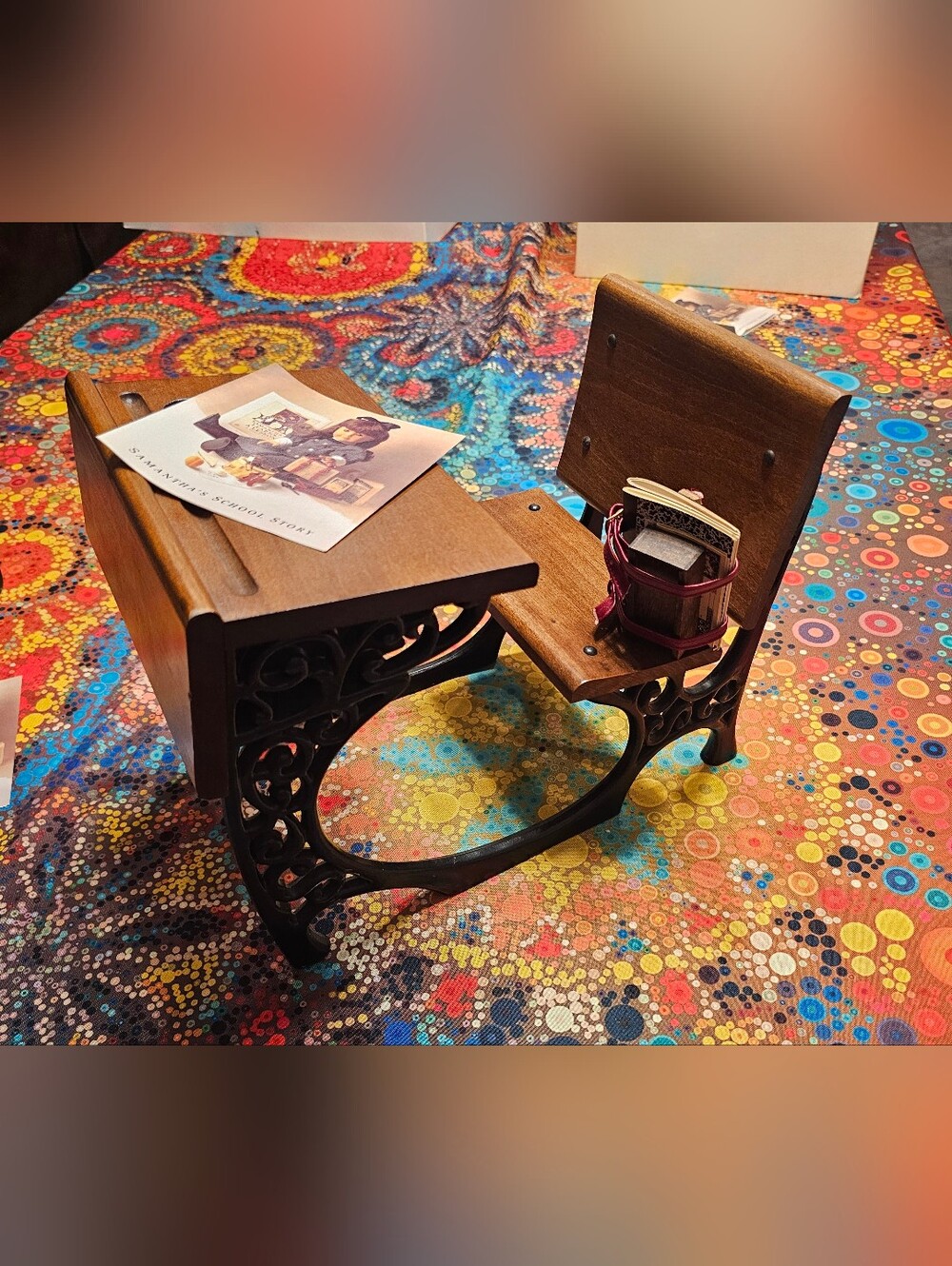 EUC Vintage Pleasant Company American Girl Samantha's Desk With Book Bundle